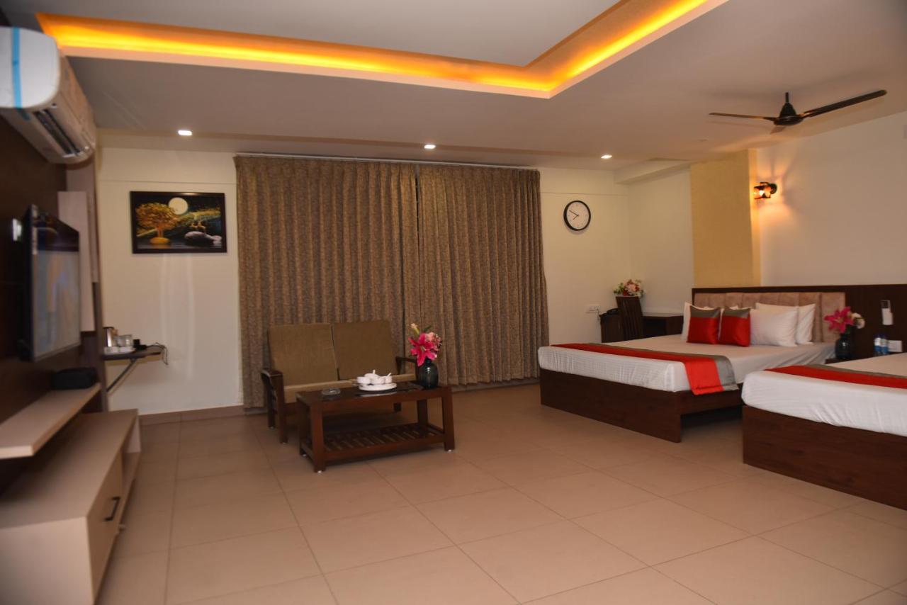 M R Residency Dharwad. Apartment Exterior photo