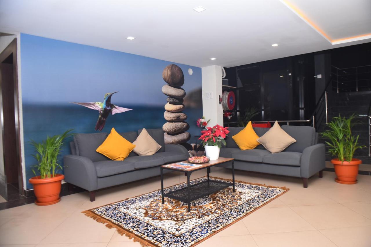M R Residency Dharwad. Apartment Exterior photo