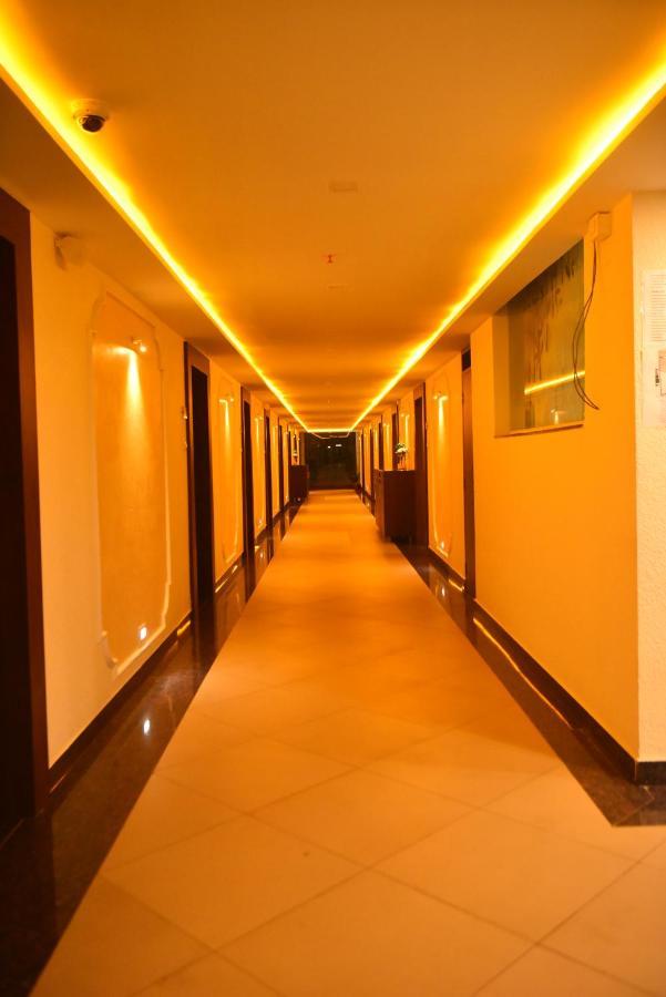 M R Residency Dharwad. Apartment Exterior photo
