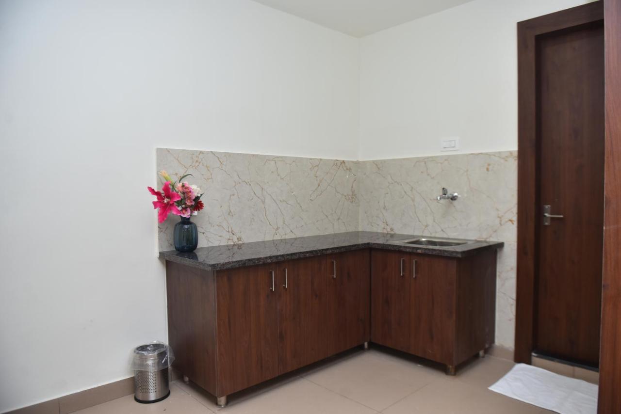 M R Residency Dharwad. Apartment Exterior photo